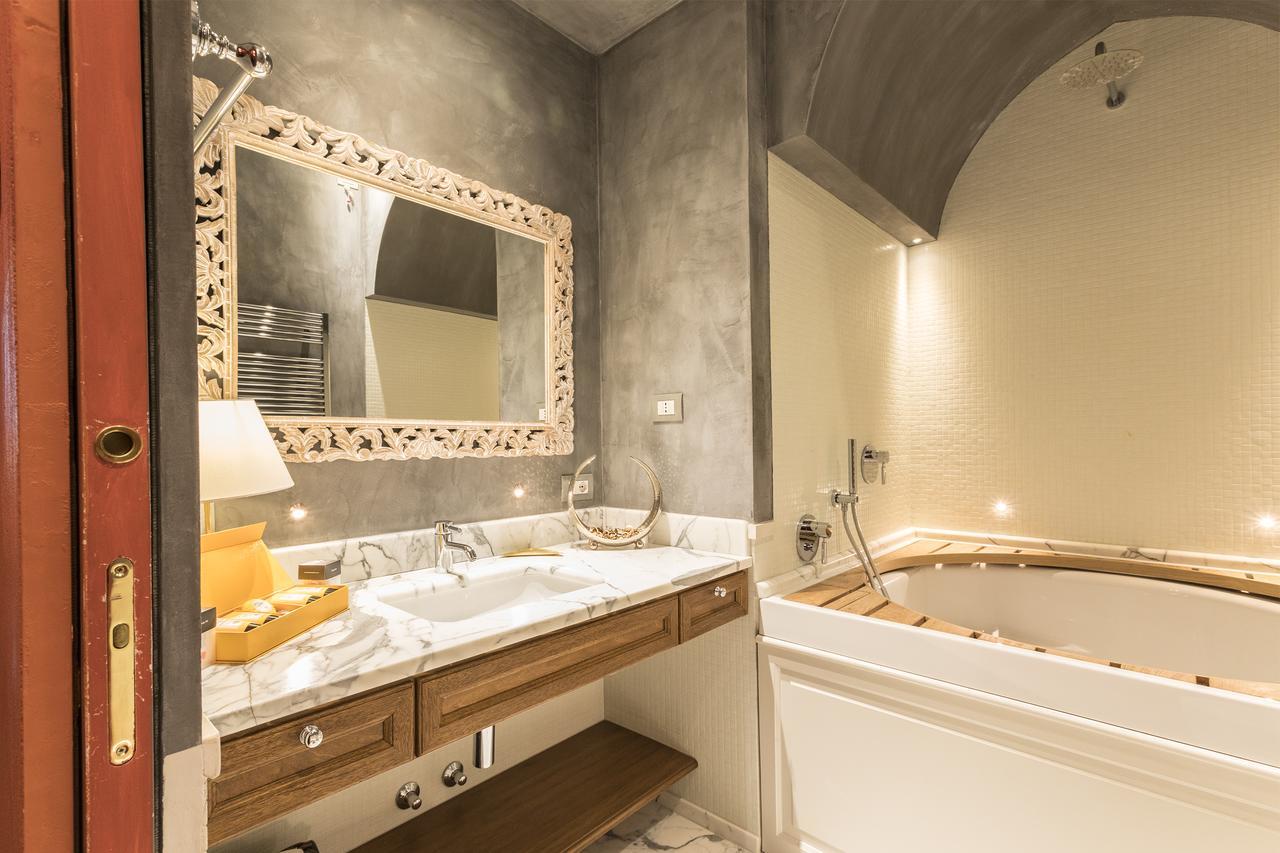 Hemeras Boutique Homes - 4 Luxury Suites In Milan Fashion District Экстерьер фото